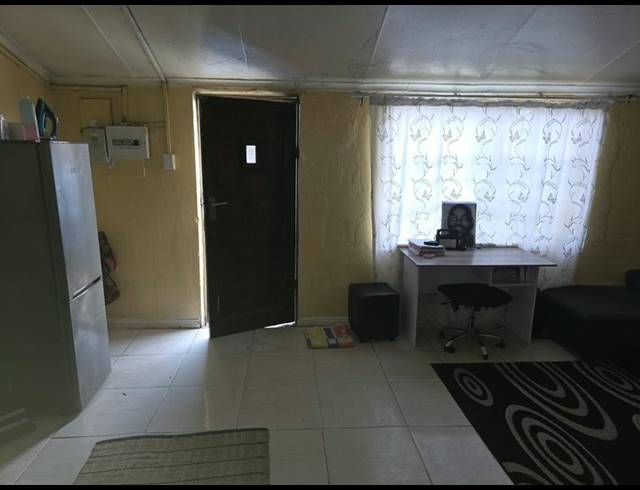 5 BEDROOM HOUSE FOR SALE IN NYANGA
